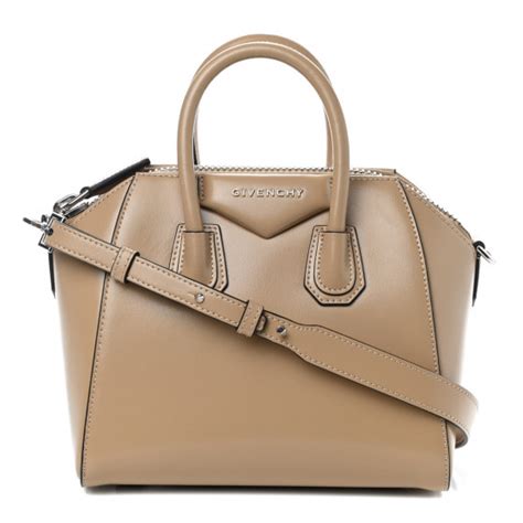 GIVENCHY Shiny Lord Calfskin Mini Antigona Nude